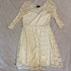 Adorable little lace dress that didn’t fit